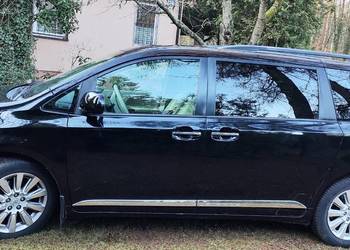 Toyota Sienna 3.5 V6 XLE AWD. Bardzo dobry stan. Doposażona.