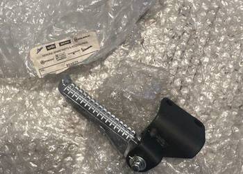 Piaggio NRG podnóżek Set Nowy 959523 V551 Piaggio NRG podnóżek Set Nowy 959523 V551