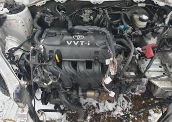 Silnik 1.3 Yaris /Verso V2Nz-52 kompletny /słupek klima