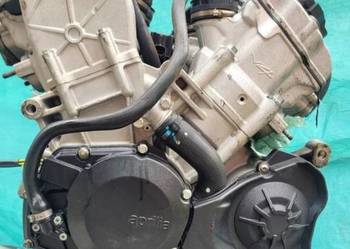 Aprilia TUONO 1100 RSV V4 SILNIK
