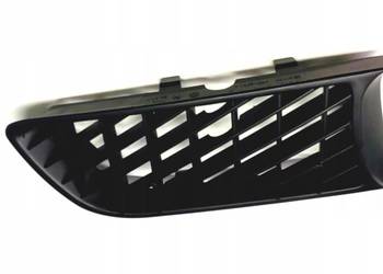 VOLVO V70R S70R przednia prawa kratka w zderzak OE 9190035 VOLVO V70R S70R przednia prawa kratka w zderzak OE 9190035