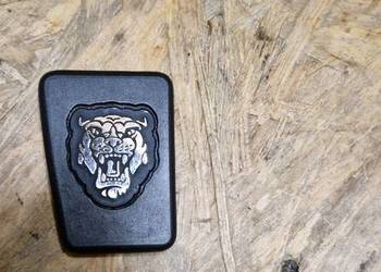 Znaczek Jaguar XJS konsola lewa strona