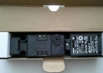 Omron D4GL-4AFG-A wyłącznik bezpieczeństwa ryglujący Omron D4GL-4AFG-A wyłącznik bezpieczeństwa ryglujący