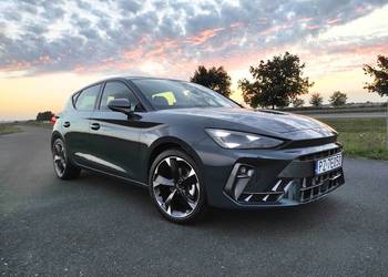 Cupra Leon Rok 2025 | 5 600 km | BEZWYPADKOWY | Pakiet Edge i Zimowy Cupra Leon Rok 2025 | 5 600 km | BEZWYPADKOWY | Pakiet Edge i Zimowy