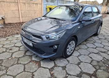 Syndyk sprzeda samochód Kia RIO