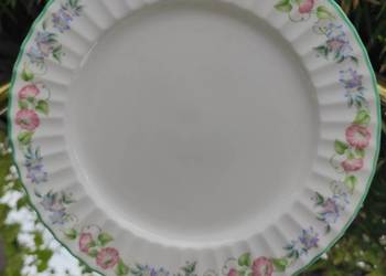 ROYAL WORCESTER ENGLISH GARDEN
PATERA*UNIKAT K ROYAL WORCESTER ENGLISH GARDEN
PATERA*UNIKAT K