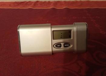 Zegar cyfrowy zasuwany. Sprawny