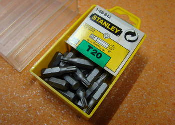 Końcówka ( bit ) TORX T 20 , chwyt 1/4 cala STANLEY Ref. 1-68-842