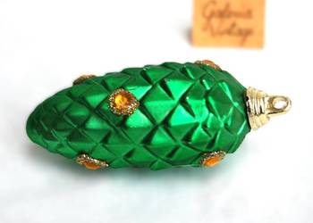 Bombka szyszka zielona, plastikowa ze złotymi dżetami