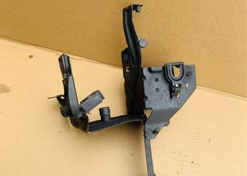 Mocowanie pompy abs 8E0614119G audi a4 b6