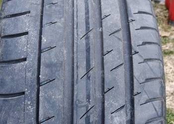 Opona 245/45R18