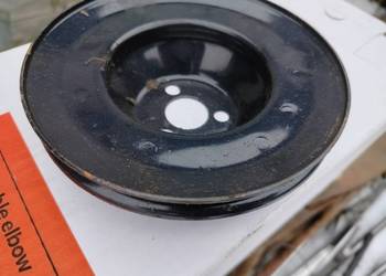 Koło pasowe pompy wody fiat 125