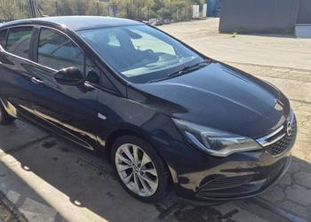 Opel Astra 1.6 diesel 2017 rok