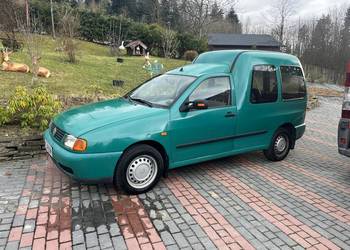 Sprzedam vw caddy 1.9 d