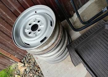 Sprzedam części do 126 p
