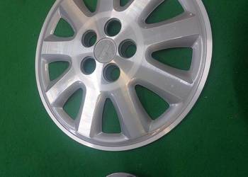 Fikuśne Alu kołpaki R15 imitacja Alu felg.