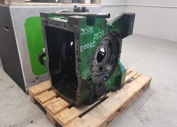 John Deere 7920 {Obudowa  ataku tylnego R182122}