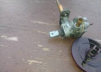 Kranik paliwa Suzuki VX 800