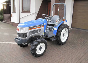 Mini Traktorek Iseki 22KM 4X4 Wspomaganie Ogrodniczy Mała Kosiarka