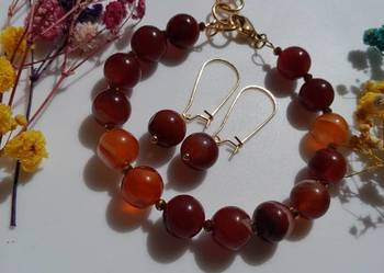 Pozłacana bransoletka i kolczyki z kamienia naturalnego czerwony agat.