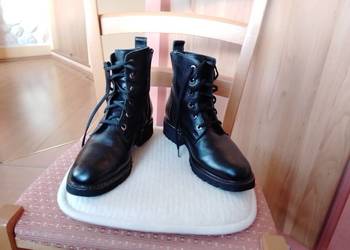 Czarne botki damskie RYŁKO ze złotymi oczkami ADELE -37/24cm !!