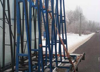 Sprzedam stojak do okien