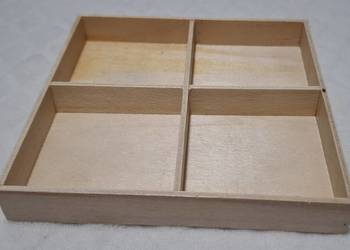 Tacka drewniana z przegródkami, ze sklejki, 13x13x2cm (Kreatywne)