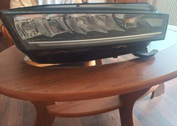 Lampa, reflektor prawy skoda octavia IV ful LED stan bdb