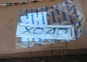 Znaczek emblemat na klapę Volvo XC40 31457467 2017 2018 2019 2020 2021