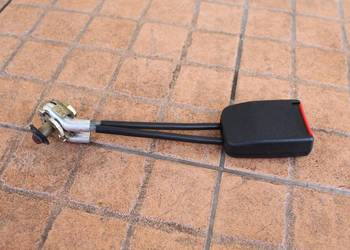 ZAPINKA PASA LEWY TYŁ VW NEW BEETLE 1C0858675
