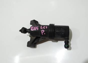 SPRYSKIWACZ LAMPY PRAWY BMW E65 LCI