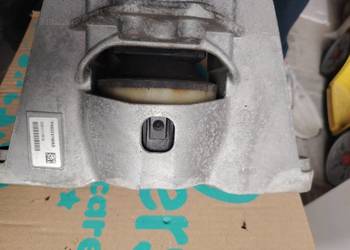 Poduszka silnika 68224746ad Chrysler Pacifica 2017