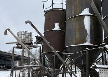 Sprzedam zbiornik silos  na paszę z żmijkami bin Michał cemenciak