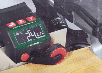 Cyfrowy przyrząd pomiarowy do pił ukośnych