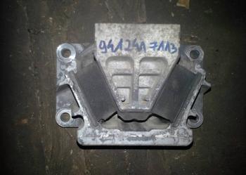 Poduszka zawieszenia silnika skrzyni biegów MERCEDES AXOR ACTROS 9412411113 9412414113 9412415113 9412417113