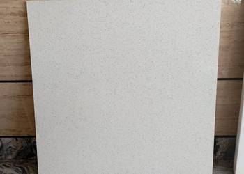 Płytka z konglomeratu kwarcowego BLANCO CAMELIA 60x60x1,2mat