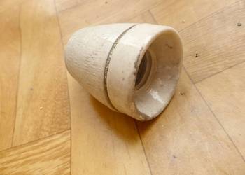 Stara oprawka ceramiczna z czasów PRL