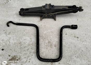 lewarek do koła zapasowego - Peugeot Partner