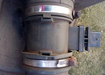 Opel Astra H 1.7 CDTI  przepływomierz powietrza plus obudowa filtra