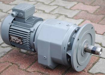 Motoreduktor kołnierzowy 1.5kw. 86obr./min. SEW