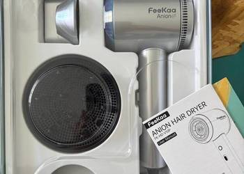 Suszarka jonowa do włosów