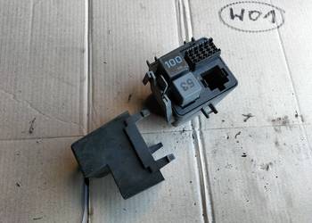 AUDI A38L A3 8L 1.9TDI SKRZYNKA PRZEKAŹNIKÓW PRZEKAŹNIK 100 PRZEKAŹNIK 53