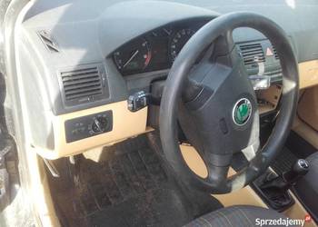 Skoda Fabia deska rozdzielcza + poduszki+ pasy