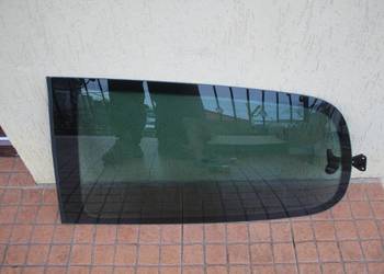SZYBA KAROSERYJNA LEWA LEWY TYŁ PEUGEOT 307 HB 3D