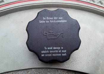 Audi A2 1.2 1.4 1.6 Korek wlewu oleju 8Z0103485