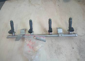 Wtryski listwa paliwa  Silnik 2.4 MultiAir Jeep Dodge Fiat