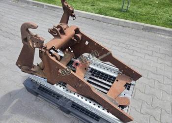 TUZ, przedni podnośnik, Case CS 100