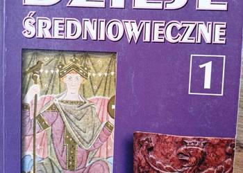 Dzieje średniowieczne książki Warszawa księgarnia Praga okaz