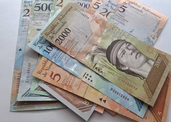 VENEZUELA-10 SZTUK BANKNOTÓW-KAŻDY INNY