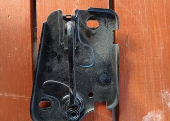 Rygiel zamek prawy maski Audi A3 8V 8V0823186C